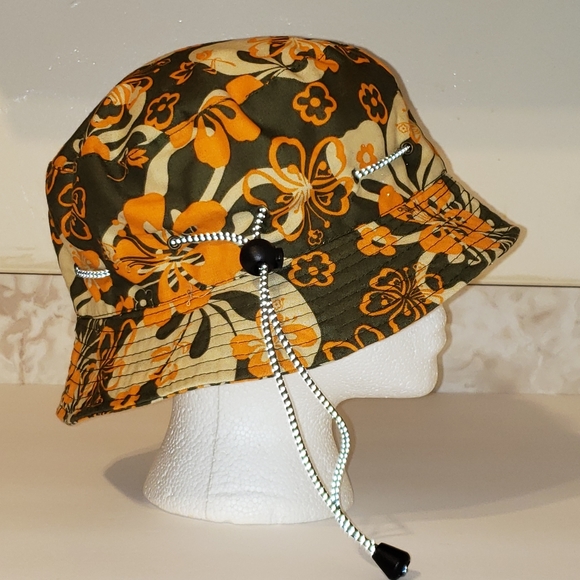 Colorful Bucket Hat With Flowers - Picture 6 of 10